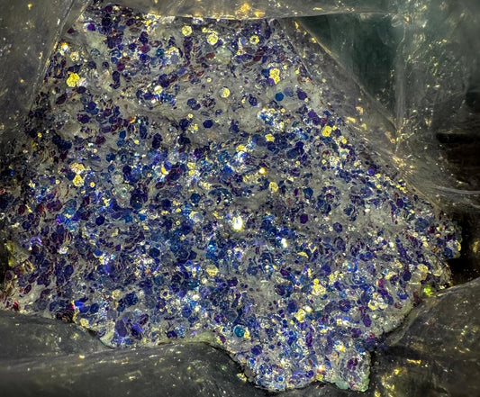 ❄️ Arctic Kiss Cub – Mirror Glitter